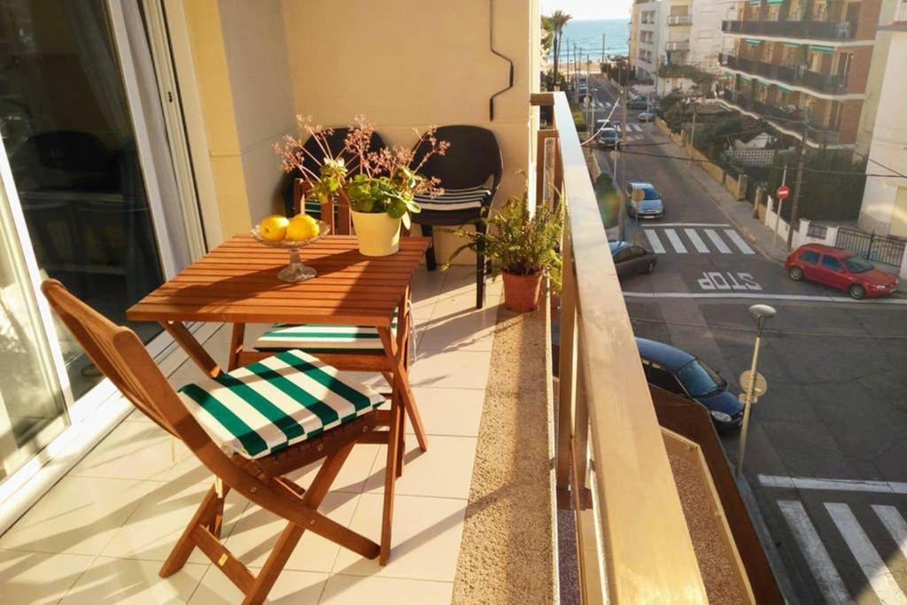 Apartamento En Calafell A 100M De La Playa Apartment Bagian luar foto