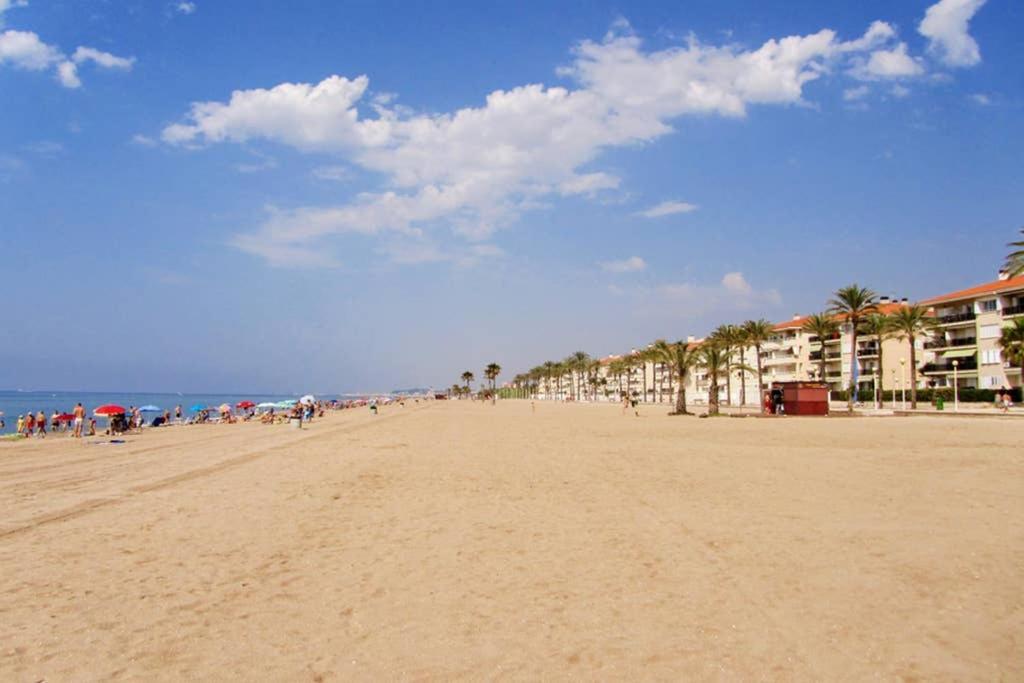 Apartamento En Calafell A 100M De La Playa Apartment Bagian luar foto